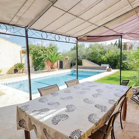 3 Bedroom Stunning In *